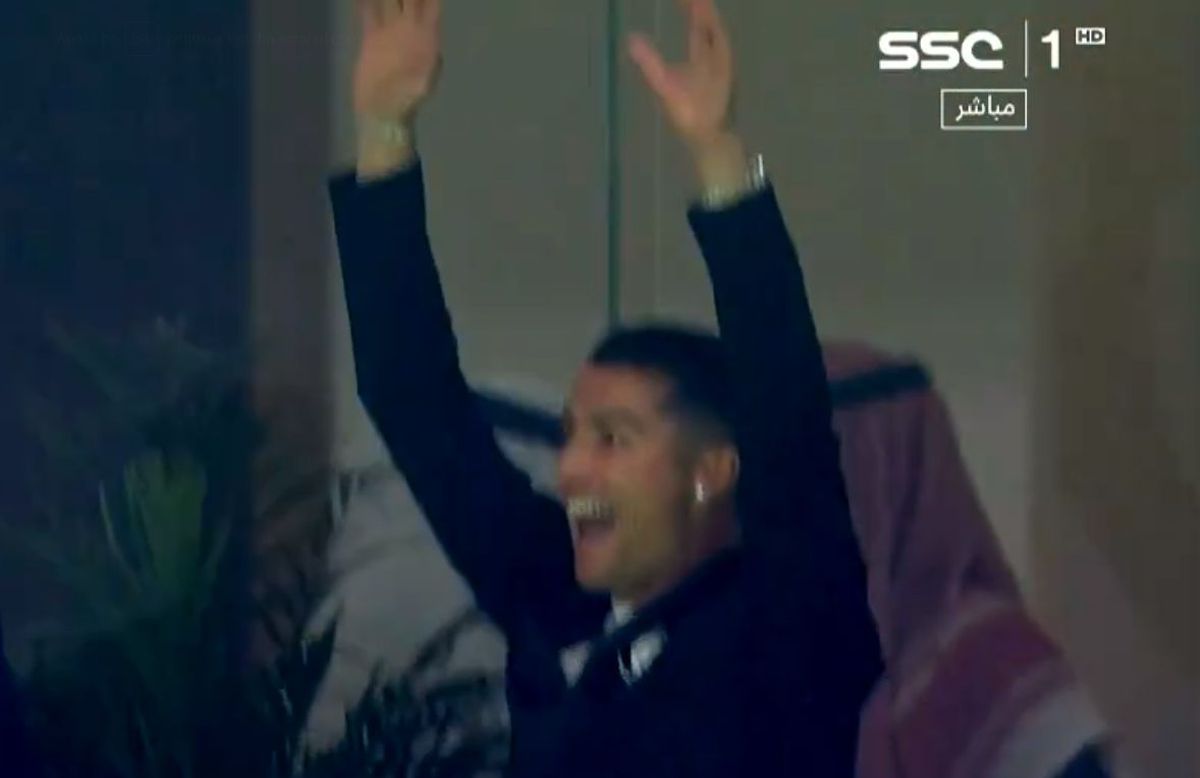 Execuție FABULOASĂ sub privirile lui Messi și Ronaldo! A înscris de la 60 de metri! Cristiano, în delir + Umilință pentru argentinian