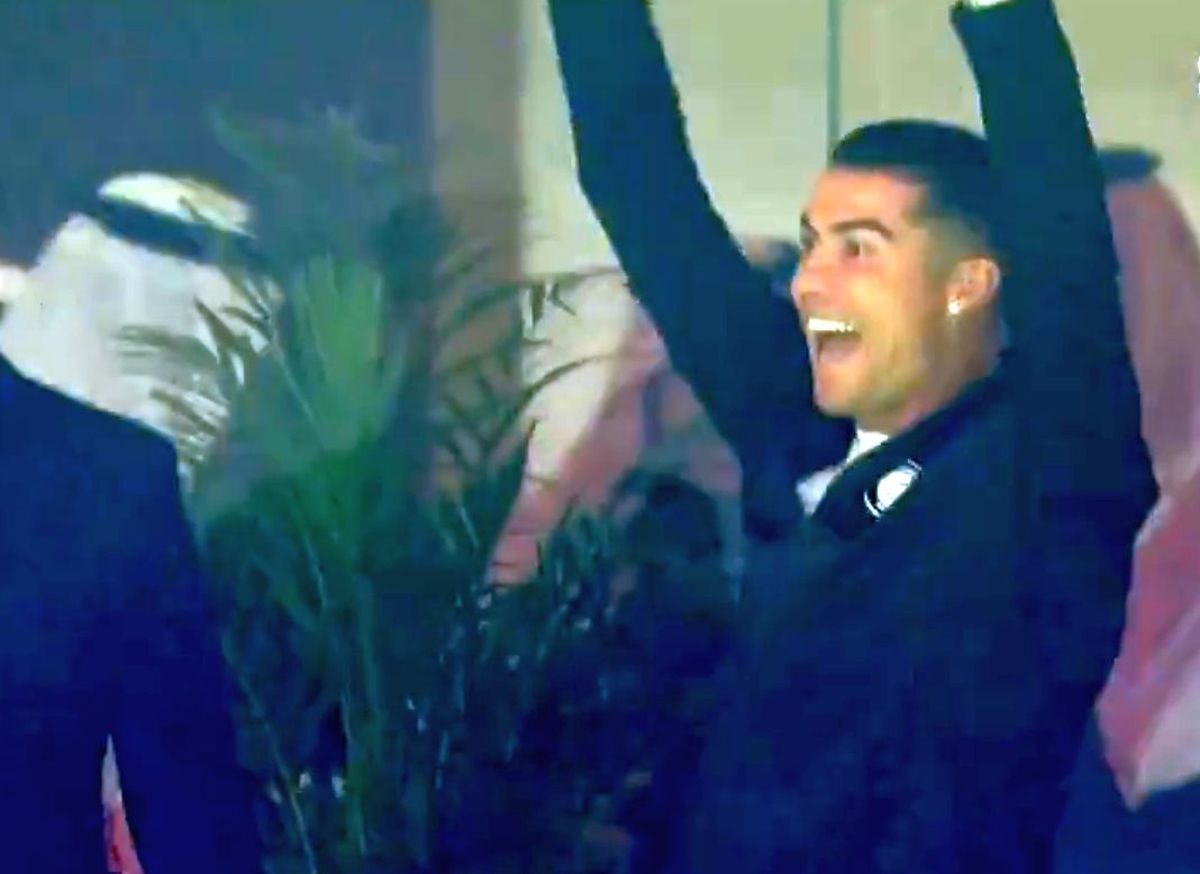 Execuție FABULOASĂ sub privirile lui Messi și Ronaldo! A înscris de la 60 de metri! Cristiano, în delir + Umilință pentru argentinian