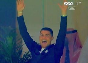 Execuție FABULOASĂ sub privirile lui Messi și Ronaldo! A înscris de la 60 de metri! Cristiano, în delir