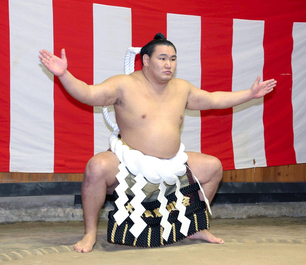 Un mongol a devenit yokozuna într-o ceremonie „mistică”: doar 73 de oameni mai reușiseră asta în istorie » Imagini rare de la Tokyo