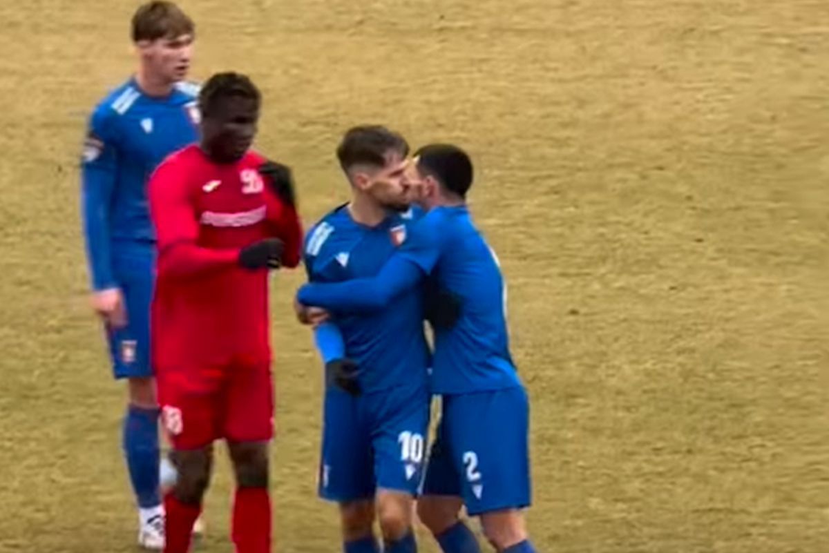 Scene reprobabile! Fostul campion din Liga 1 a sărit la bătaie în meciul amical cu CS Dinamo