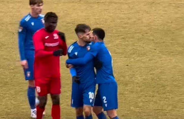 Scene reprobabile! Fostul campion din Liga 1 a sărit la bătaie în meciul amical cu CS Dinamo