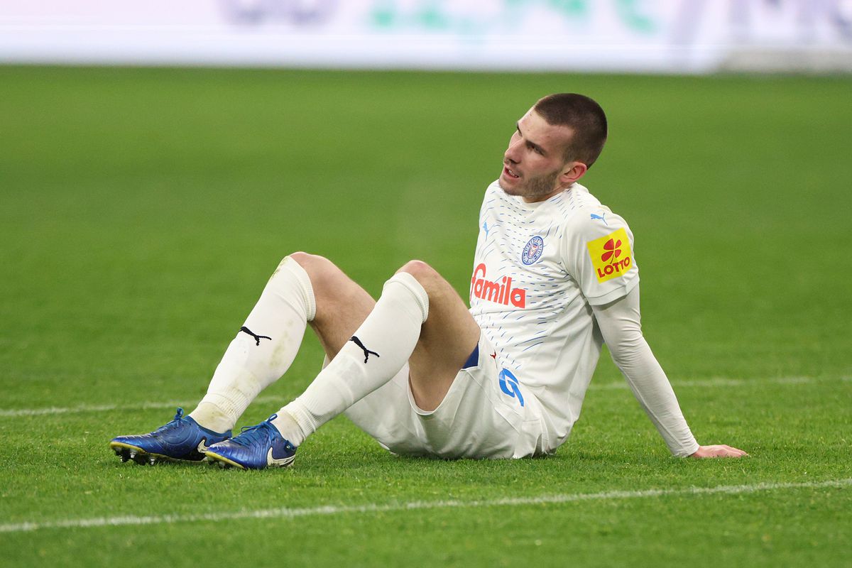 Bayern - Holstein Kiel