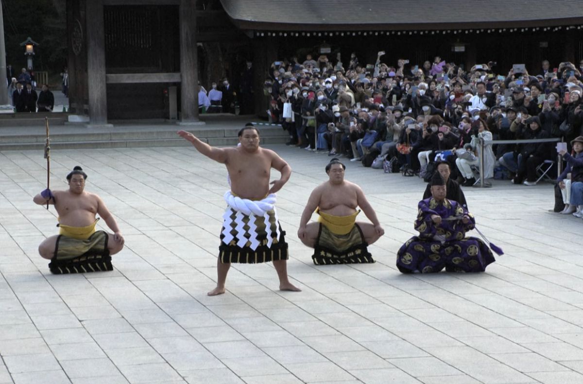 Un mongol a devenit yokozuna într-o ceremonie „mistică”: doar 73 de oameni mai reușiseră asta în istorie » Imagini rare de la Tokyo