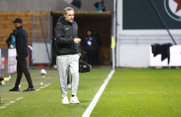 Suspendare uriașă primită în Franța! » Momente șocante: l-a trântit și apoi l-a târât în afara terenului pe adversar