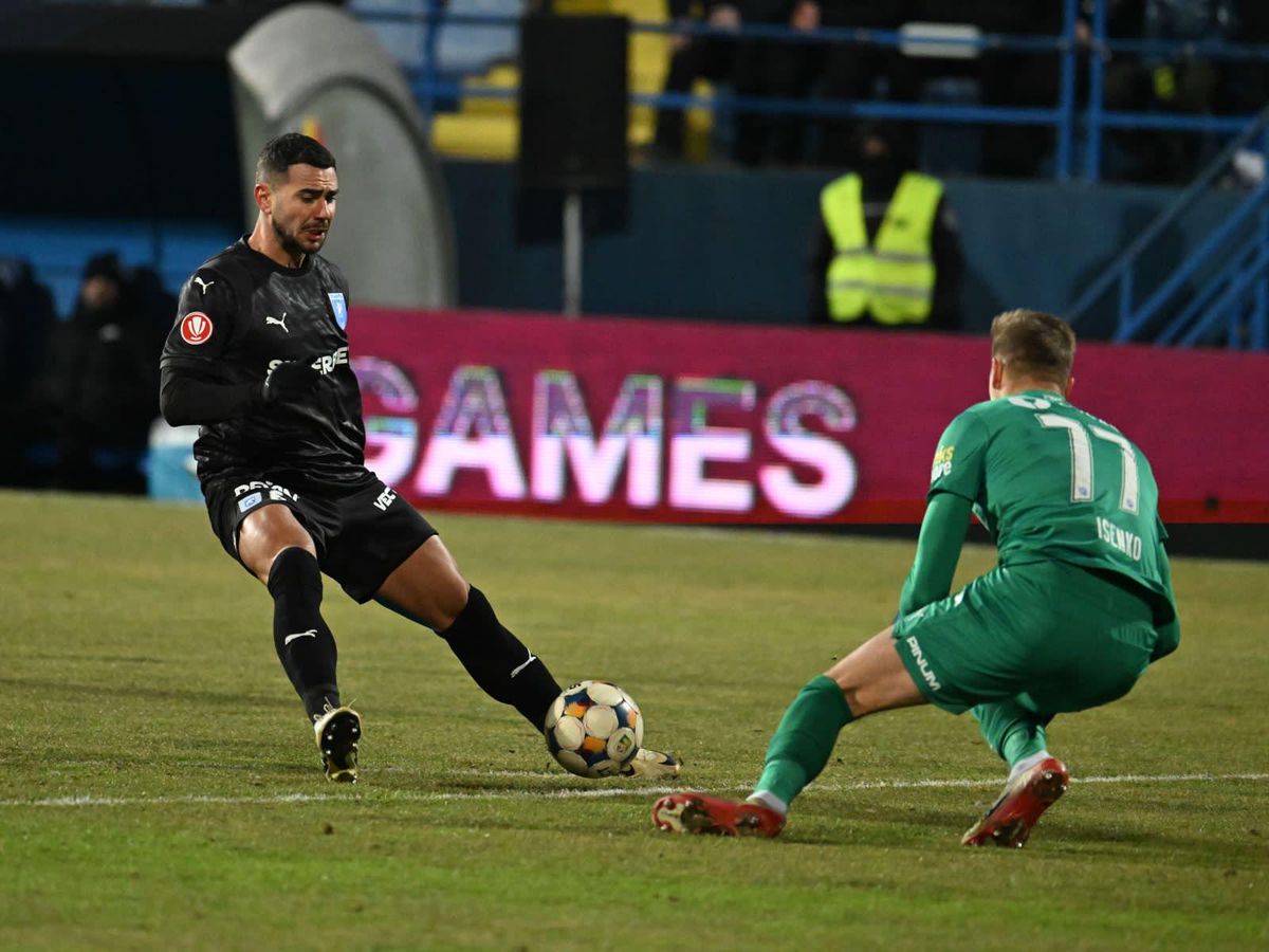 Farul - Universitatea Craiova // sursă foto: UCV