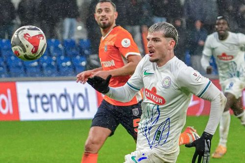 Valentin Mihăilă, în Basaksehir - Rizespor // FOTO: Instagram