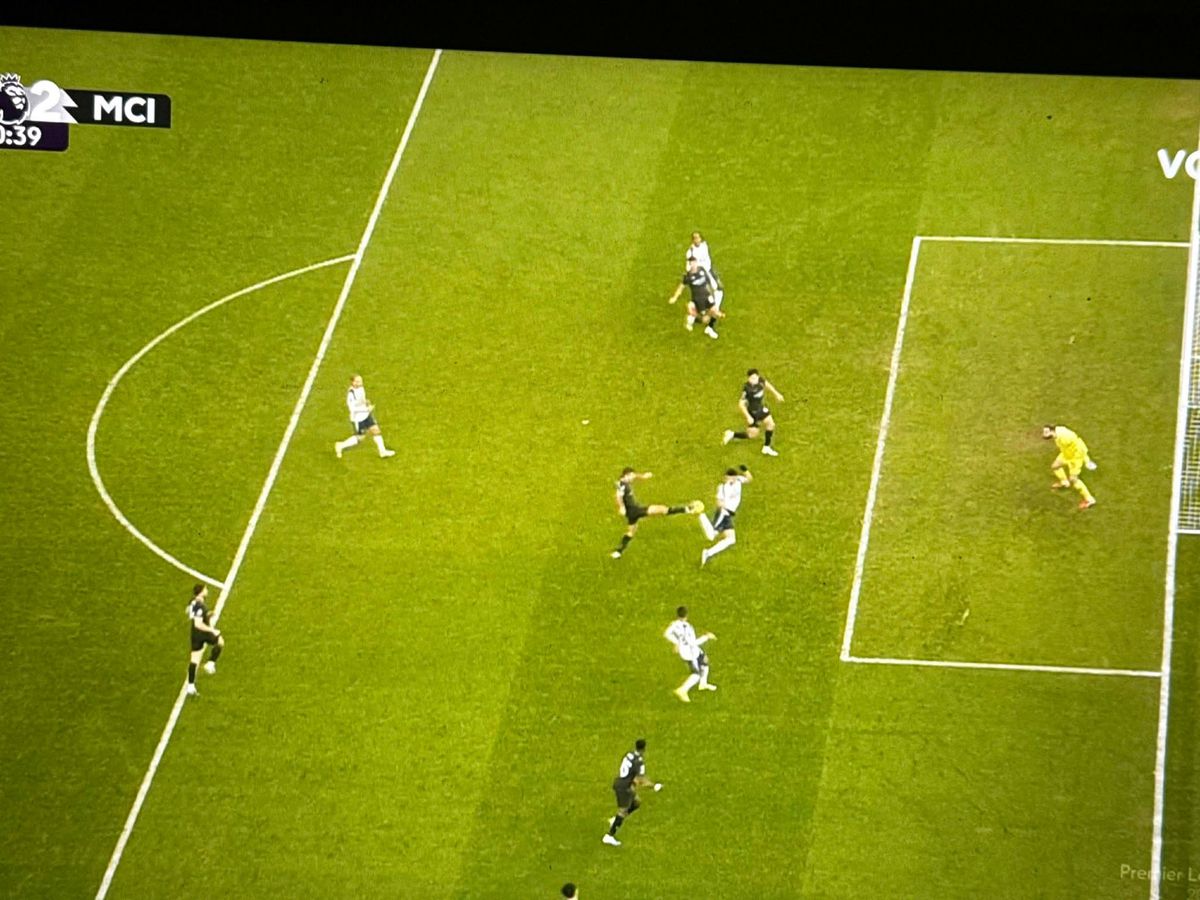 Gol Solanke în Tottenham - Manchester City