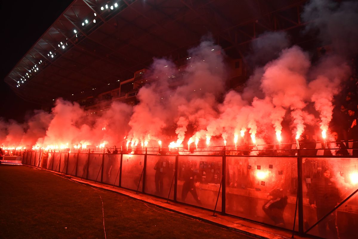 Imagini impresionante la Salonic » Răzvan Lucescu și fanii lui PAOK, la primul meci acasă după tragedia cu cei 7 suporteri