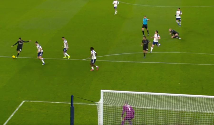 Cu Radu Drăgușin integralist, Tottenham a revenit miraculos cu Manchester City! Cum s-a descurcat românul