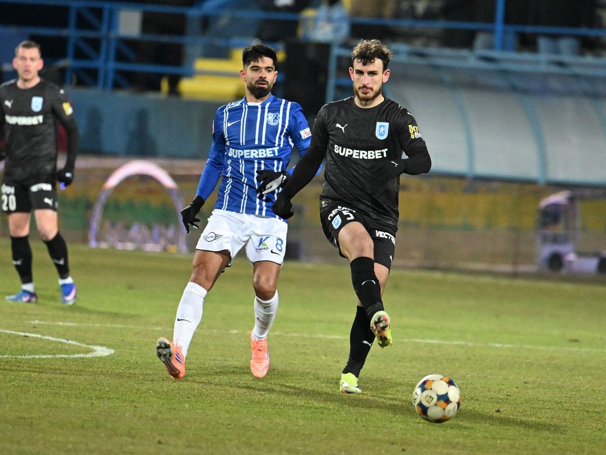 Farul - Universitatea Craiova // sursă foto: UCV