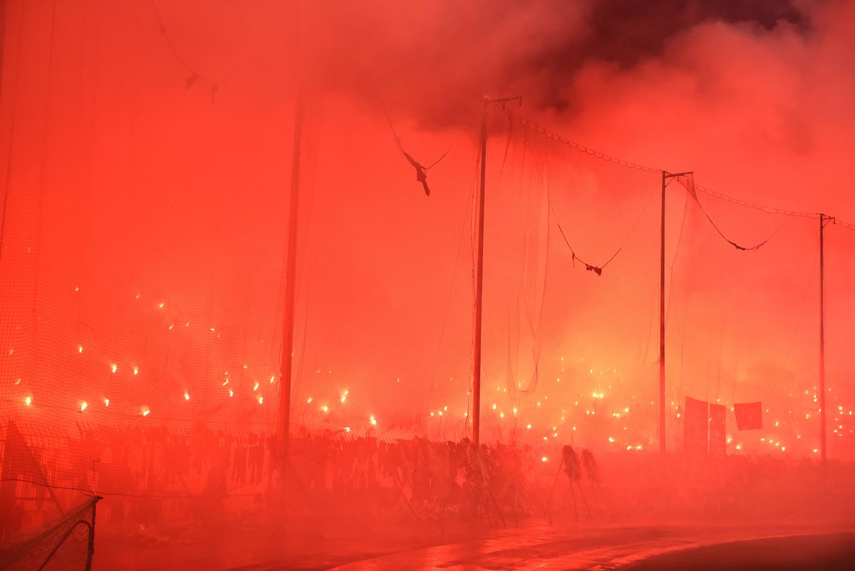 Imagini impresionante la Salonic » Răzvan Lucescu și fanii lui PAOK, la primul meci acasă după tragedia cu cei 7 suporteri