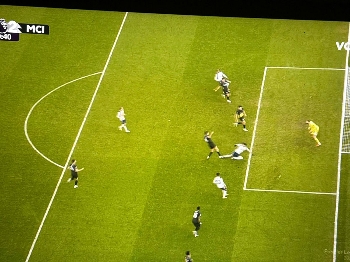 Gol Solanke în Tottenham - Manchester City