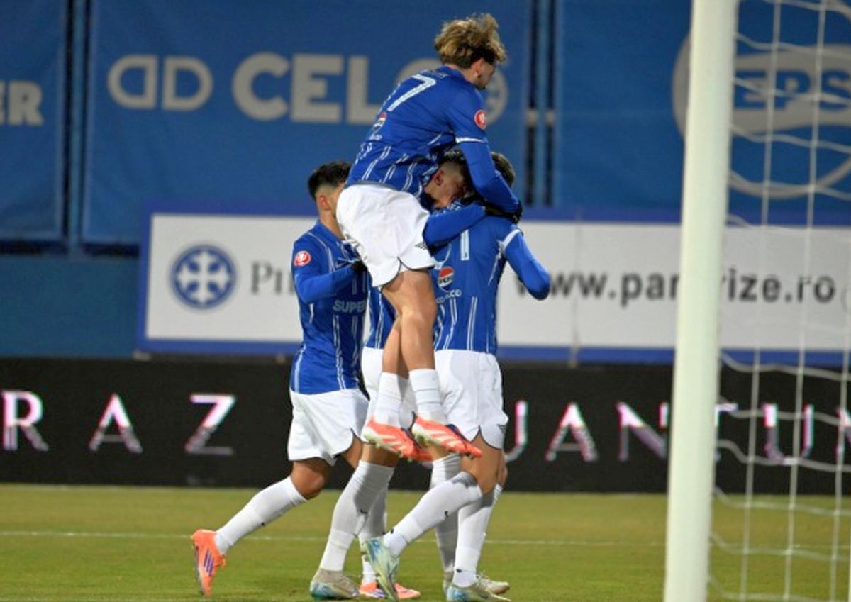 Lider călcat în picioare: Farul a spulberat-o pe Universitatea Craiova! Alibec, gol la revenire în poarta apărată de... Tudor Băluță!