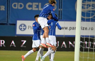 Lider călcat în picioare: Farul a spulberat-o pe Universitatea Craiova! Alibec, gol la revenire în poarta apărată de... Tudor Băluță!