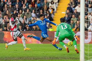 Real Madrid - Rayo Vallecano, în runda 22 din La Liga » „Galacticii” sunt în urmărirea Barcelonei