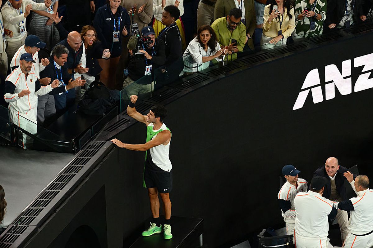 Cum a sărbătorit Alcaraz și cum a reacționat Djokovic după finala Australian Open 2026