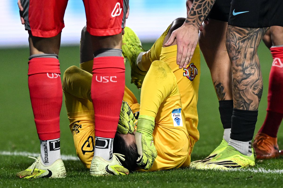 Portarul lui Cremonese, luat la țintă de suporterii lui Inter