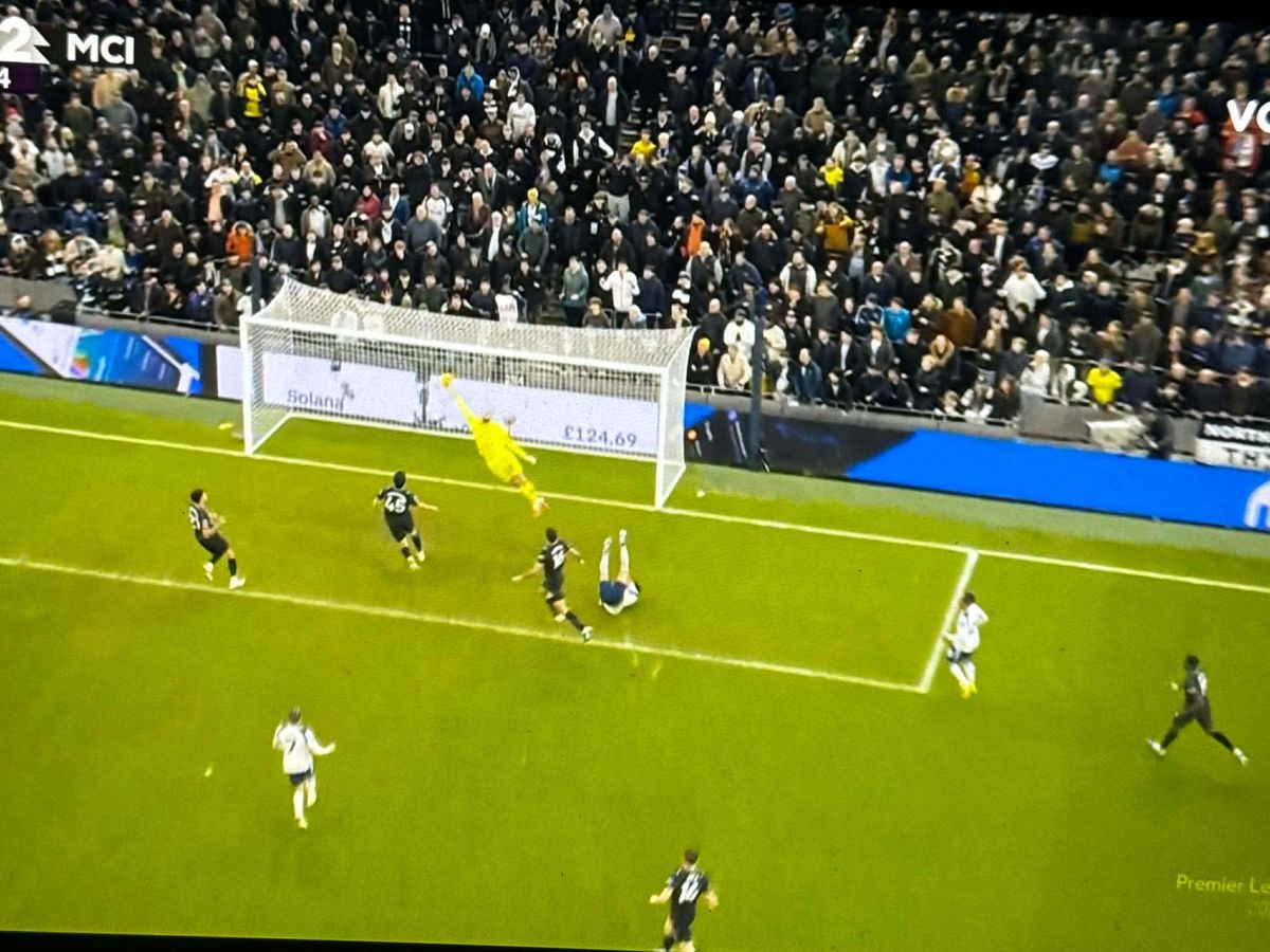 Gol Solanke în Tottenham - Manchester City