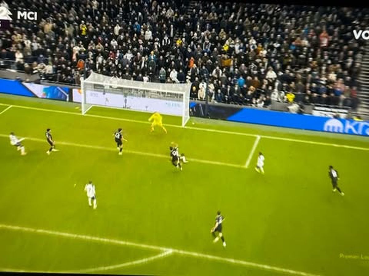 Gol Solanke în Tottenham - Manchester City