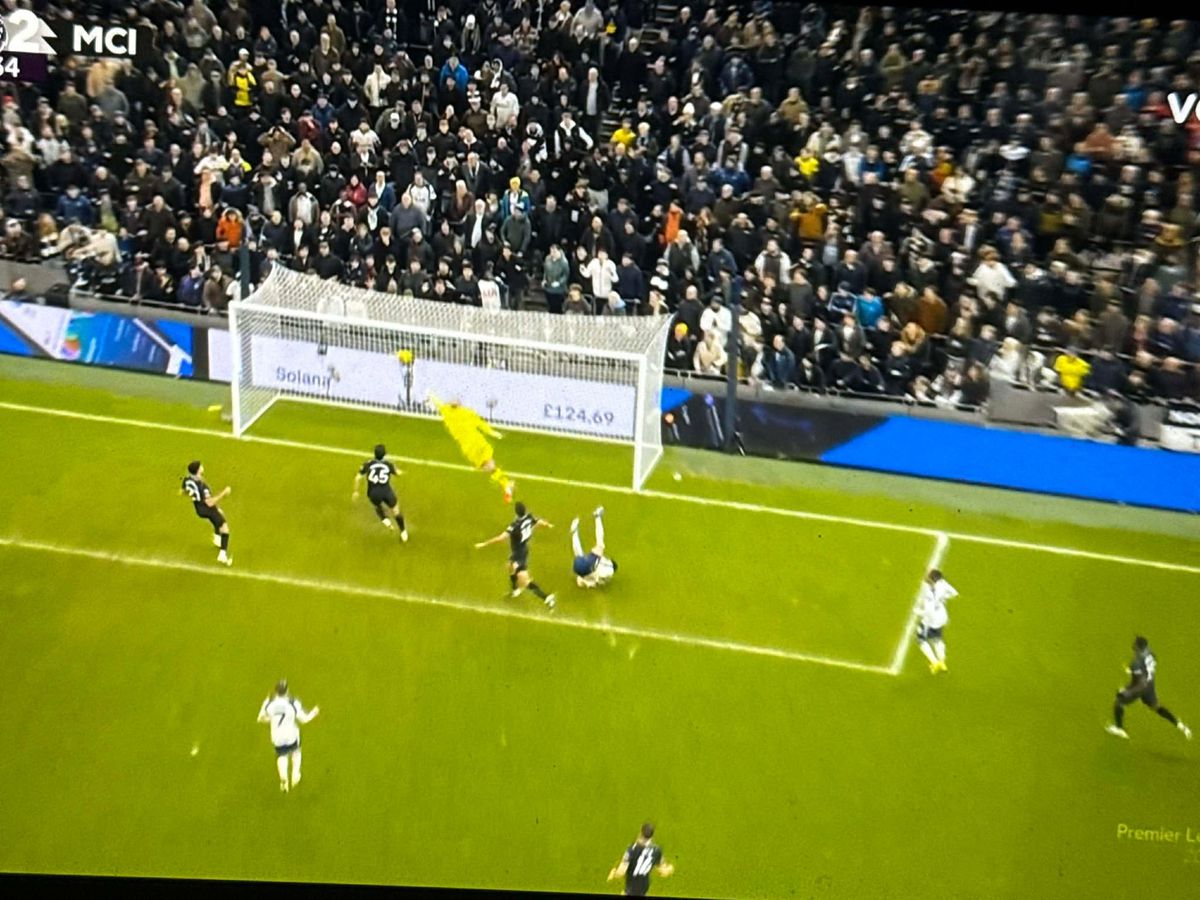 Gol Solanke în Tottenham - Manchester City