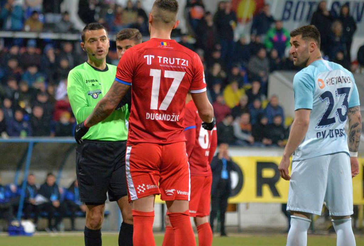 FCSB. Adrian Porumboiu, verdict clar la golul anulat : „Prima dată m-am păcălit” » Se ia de Ovidiu Hațegan: „Are sciatică?”