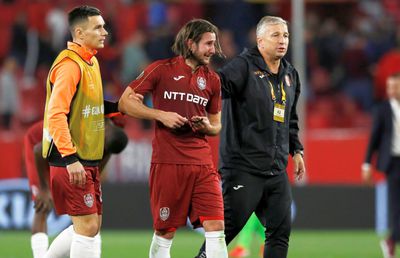 CFR CLUJ - ASTRA // VIDEO Dan Petrescu și o declarație clasică: „Meciul cu Astra e cel mai greu din play-off” + pierdere importantă pentru campioană