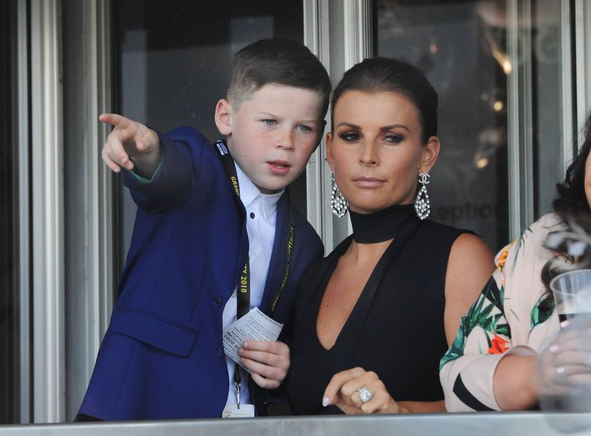 Banii vorbesc! TOP 10 cele mai bogate iubite de fotbaliști: Georgina lui Cristiano nici nu se atinge de top 3!