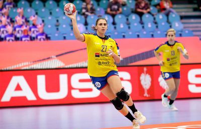 Rapid, replică la campania lui CSM București » Pivotul naționalei se transferă în Giulești