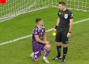 S-a amuzat chiar și arbitrul! Gafa prin care Costinel Tofan a decis duelul dintre Universitatea Craiova și FC Argeș
