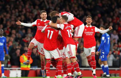 Arsenal s-a distrat cu Everton în restanța din Premier League » Manchester City, lăsată în urmă