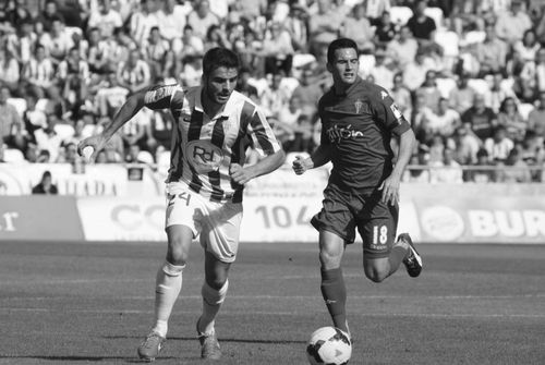 Pelayo Novo (stânga), fostul jucător al celor de la CFR Cluj, a încetat din viață, marți seară, în urma unui accident teribil.