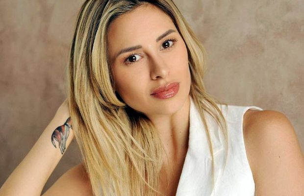 Divorț cu scandal! Soția îl amenință, după ce fotbalistul nu i-a mai dat bani ca să-și cumpere apartament: „Îți vând medalia de campion!”