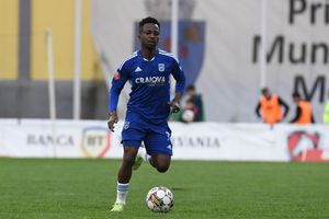 „Eu și familia mea ne rugăm pentru el” » Foștii colegi de la Craiova, șocați de accidentarea lui Samuel Asamoah: „Nu-mi vine să cred”