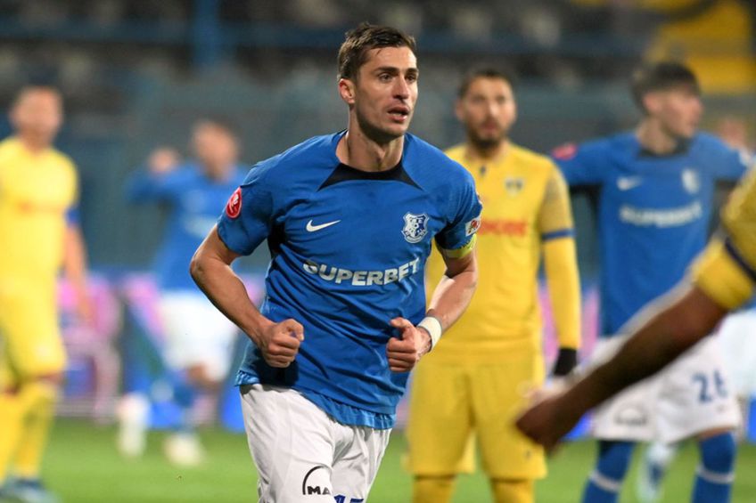 Ionuț Larie, la pământ după Craiova - Farul 1-0, foto: Imago Images