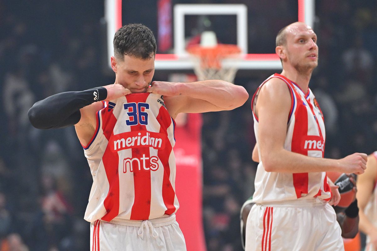 Imagini controversate la meciul dintre Steaua Roșie Belgrad și Zalgiris Kaunas