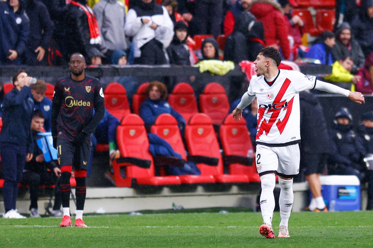 Andrei Rațiu, gol FABULOS în LaLiga! Execuție magică de la 20 de metri în Rayo Vallecano - Sevilla