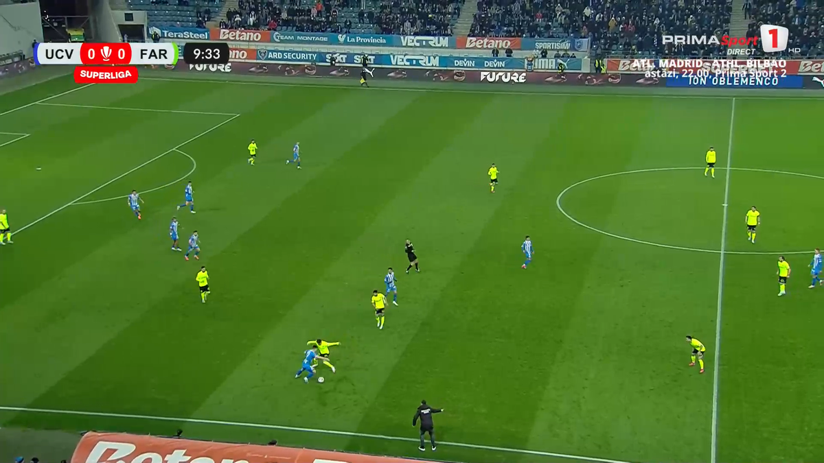 Penalty cerut de Craiova în meciul cu Farul, la duelul Mitriță - Bălașa