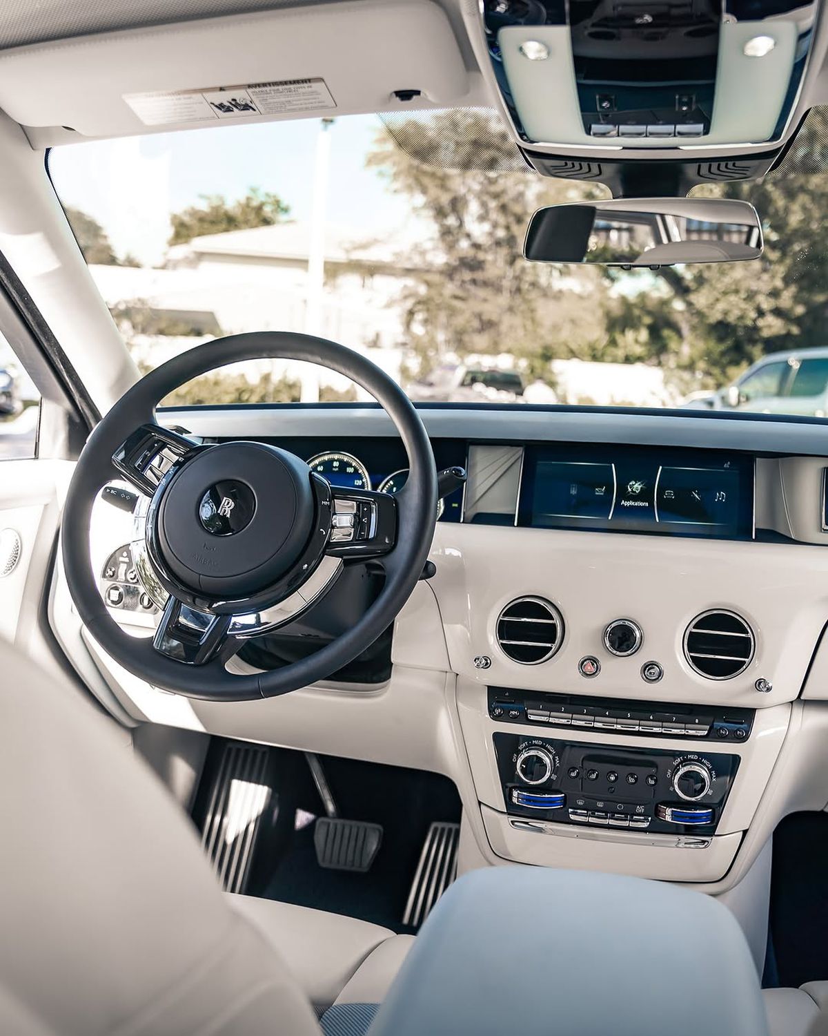 L-a fascinat atât de mult încât a comandat-o imediat! Starul din NBA a făcut o achiziție de 1.000.000 de dolari