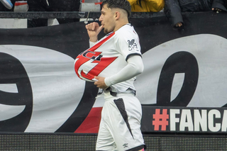 Andrei Rațiu, inclus în echipa sezonului din LaLiga! » Compania selectă în care se află apărătorul lui Rayo