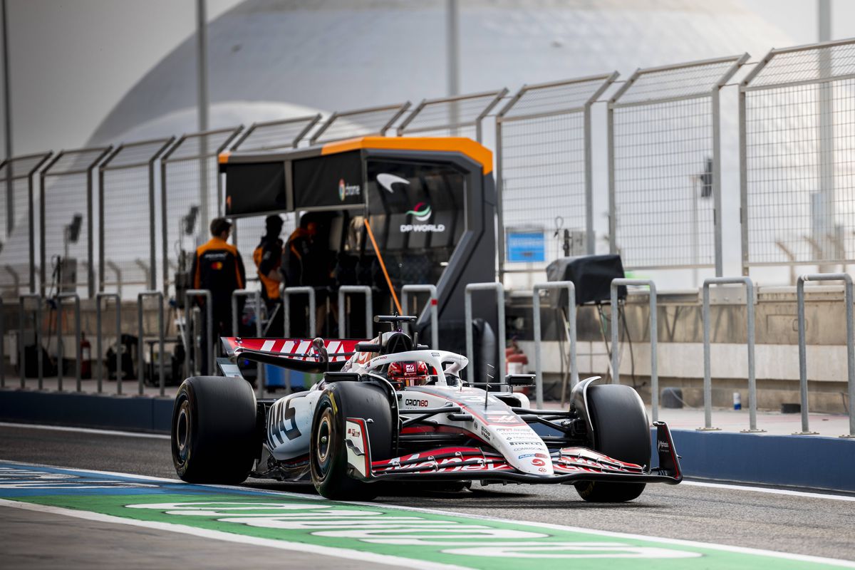 Testele dinaintea sezonului din Formula 1 au produs o surpriză uriașă: cine a fost cel mai rapid pilot » Probleme pentru Max Verstappen