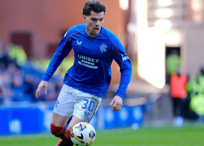Ianis Hagi, scos după 16 minute jucate în Rangers - Celtic » Ieșire nervoasă în drumul spre vestiare