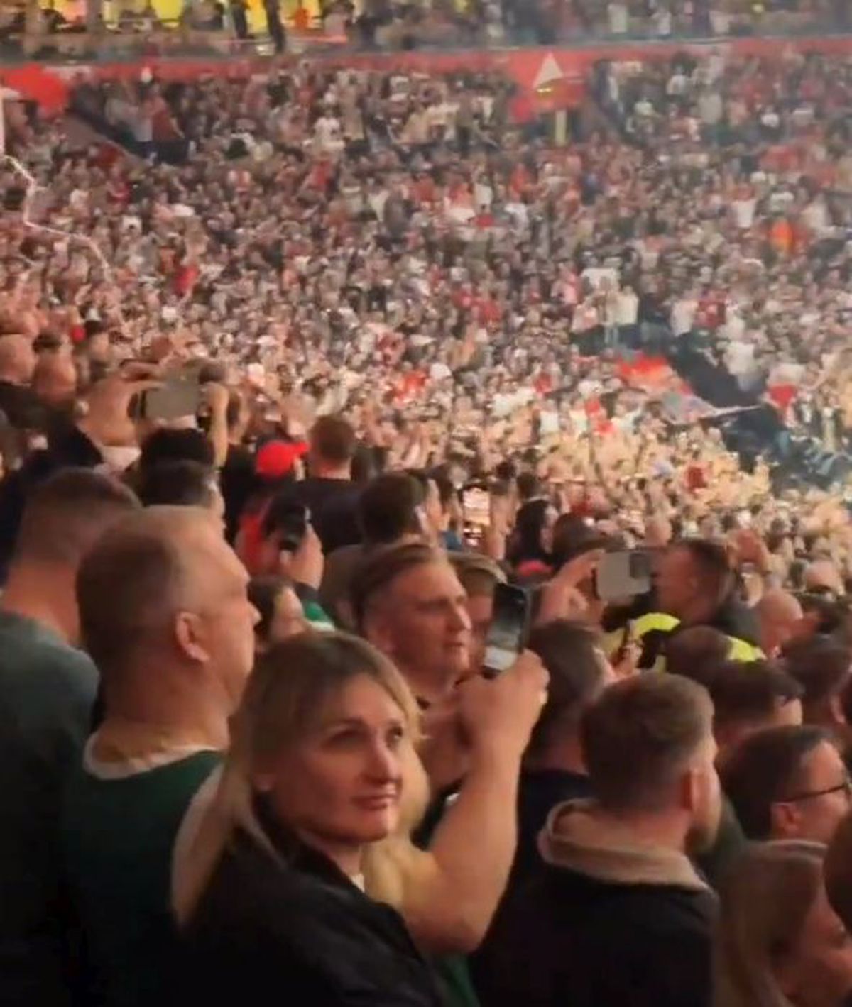 Imagini controversate la meciul dintre Steaua Roșie Belgrad și Zalgiris Kaunas