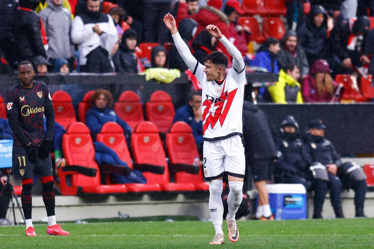 Andrei Rațiu, gol FABULOS în LaLiga! Execuție magică de la 20 de metri în Rayo Vallecano - Sevilla