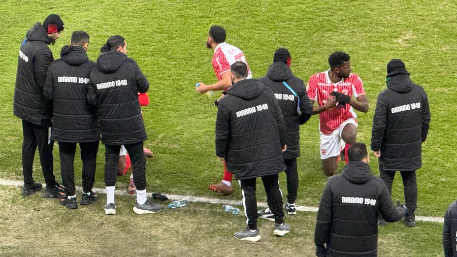 Dinamo - FC Argeș 0-1 » GAME OVER: FCSB e oficial în play-out!! Dinamo a jucat doar o repriză cu FC Argeș, își periclitează șansele la titlu, dar îi semnează sentința marii rivale