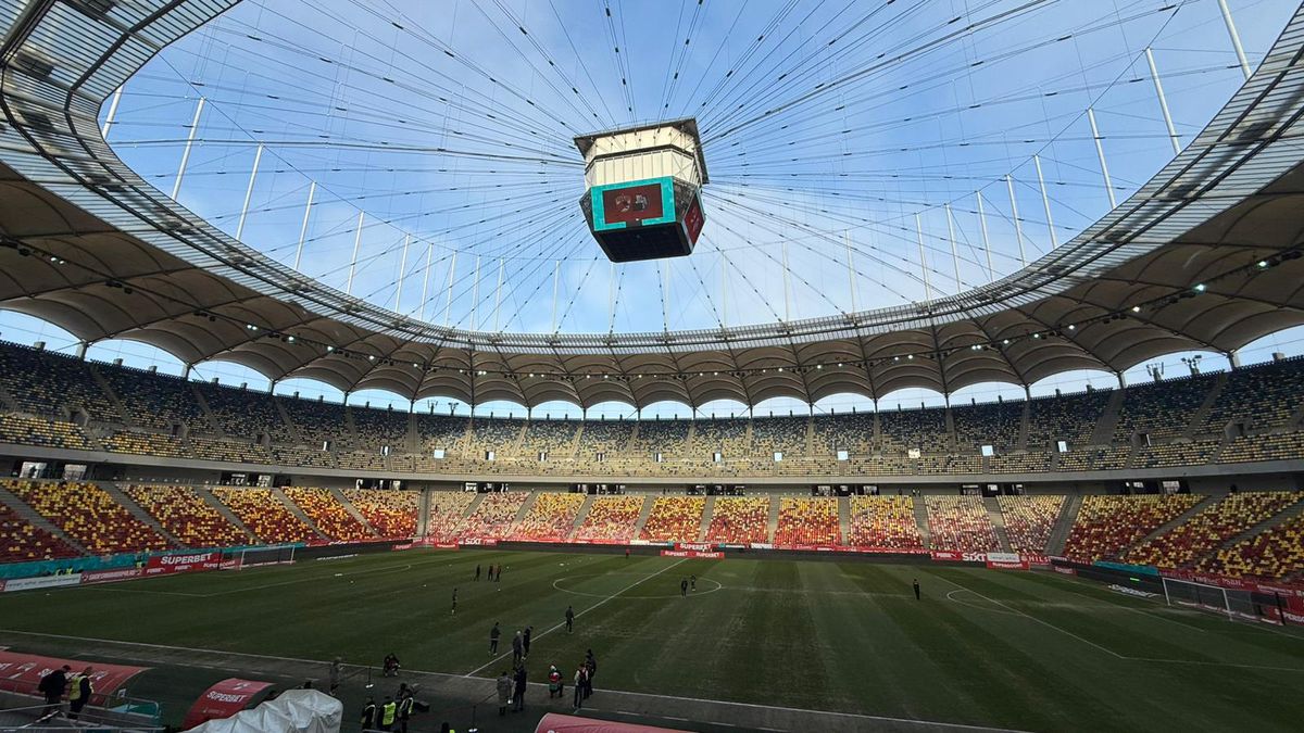 Gazonul de pe Arena Națională, înainte de Dinamo - FC Argeș