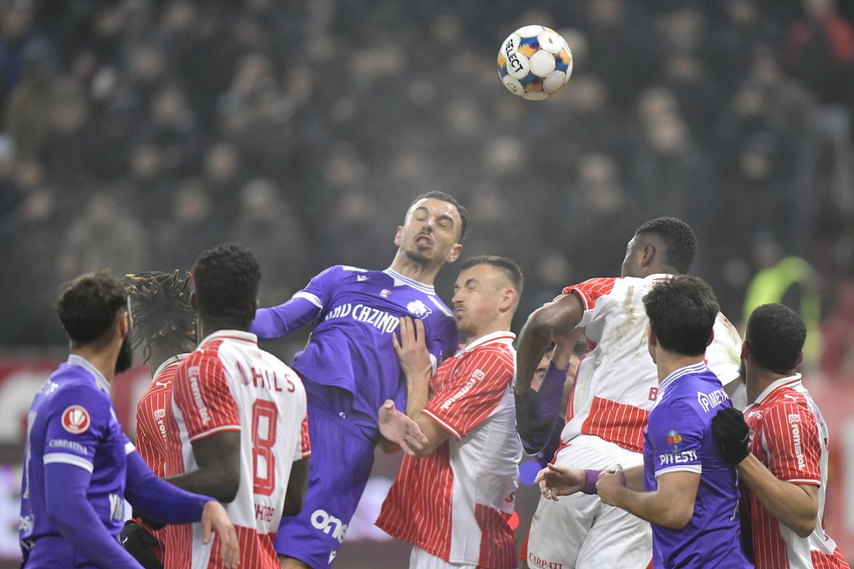 Dinamo - FC Argeș 0-1 » GAME OVER: FCSB e oficial în play-out!! Dinamo a jucat doar o repriză cu FC Argeș, își periclitează șansele la titlu, dar îi semnează sentința marii rivale