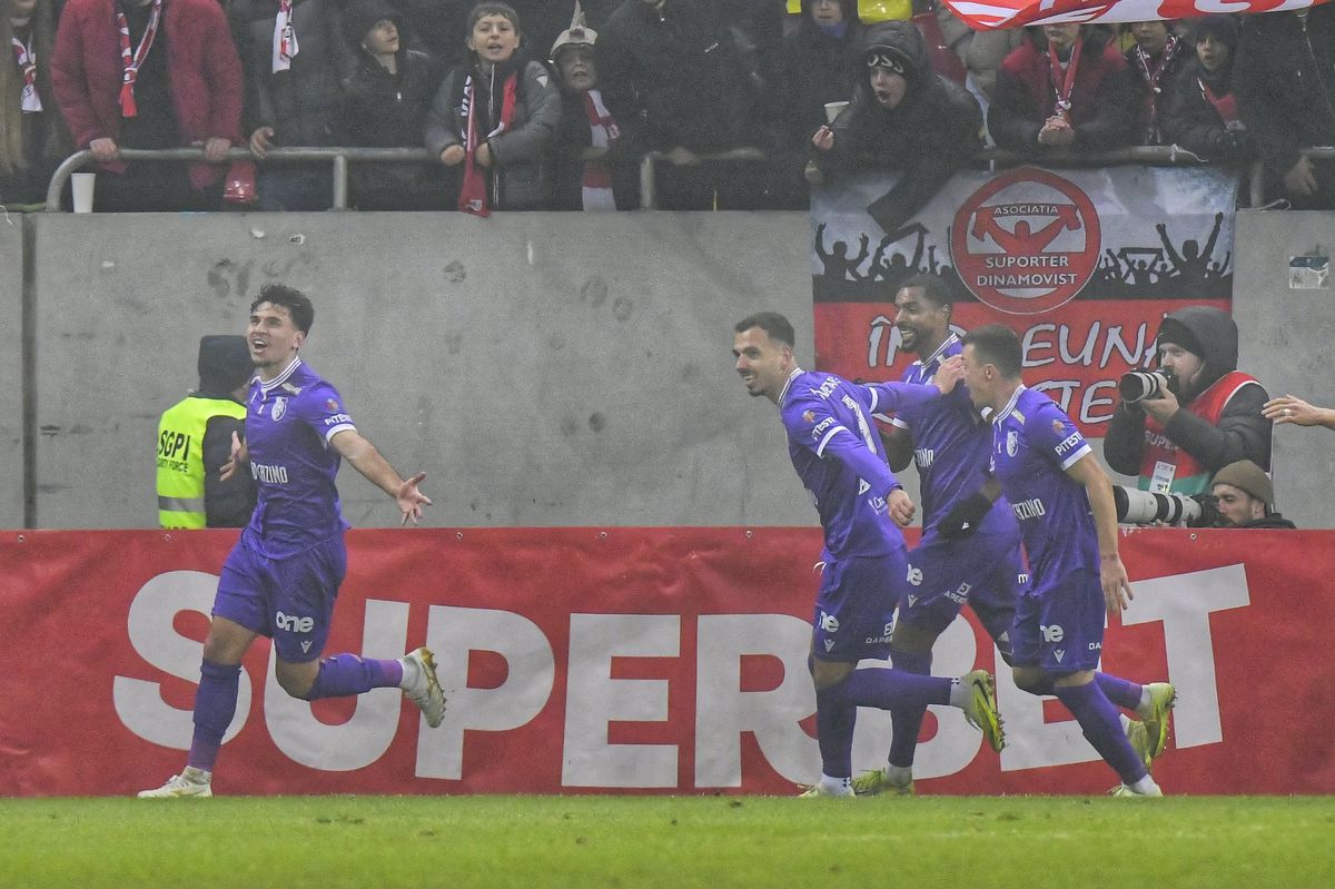 „Dacă Steaua nu mai e...” » Scene nemaivăzute pe Arenă: „câinii” s-au dezbrăcat și au început să cânte la înfrângere