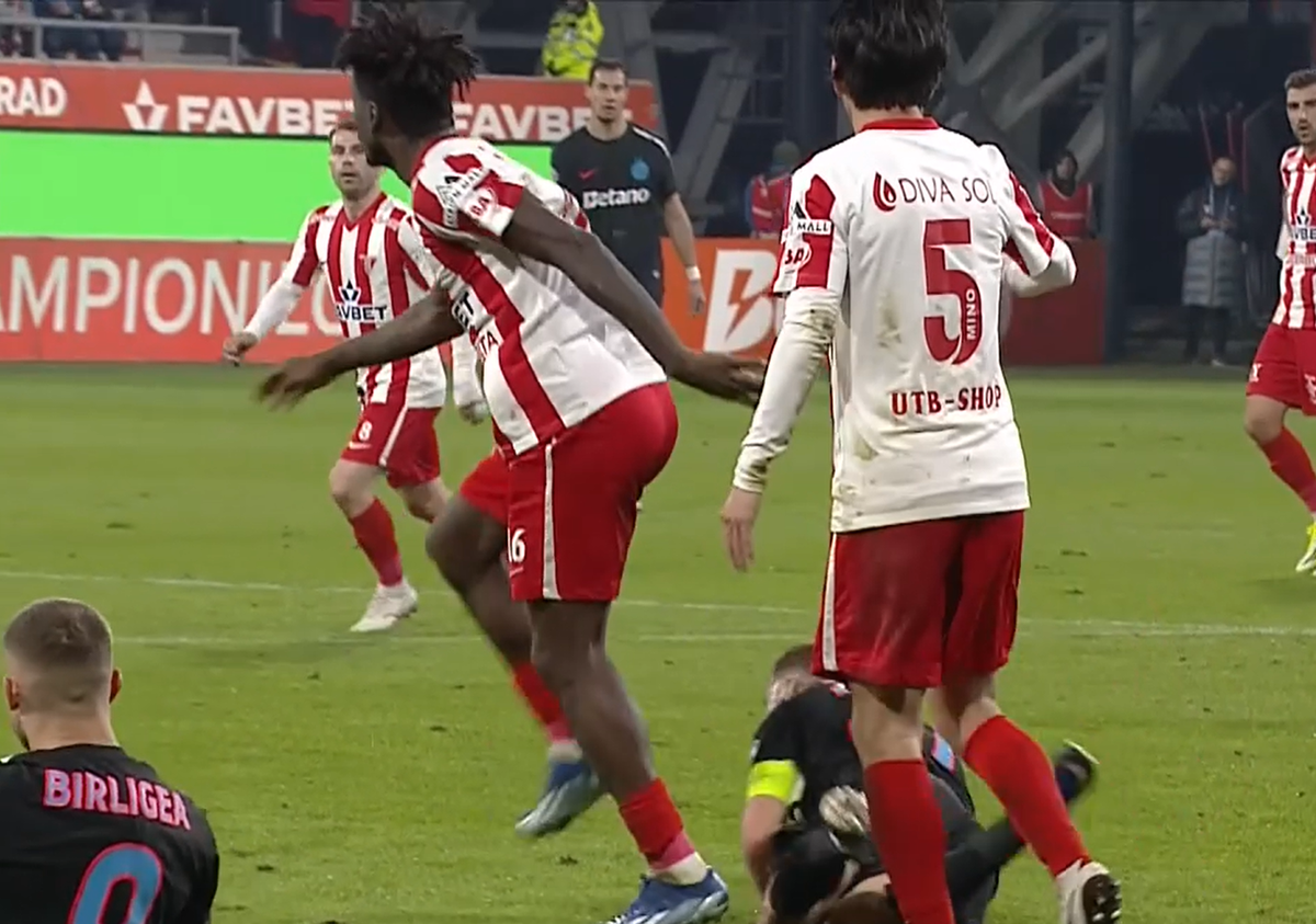 Darius Olaru, călcat în UTA Arad - FCSB