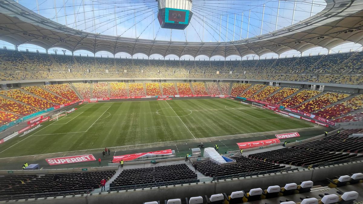 Gazonul de pe Arena Națională, înainte de Dinamo - FC Argeș